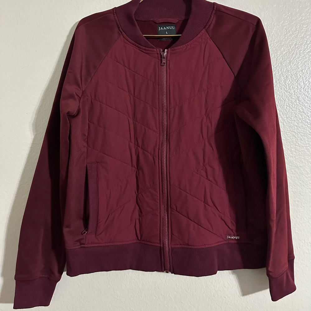Jaanuu women’s hybrid Quilt Jacket women size large Wine
